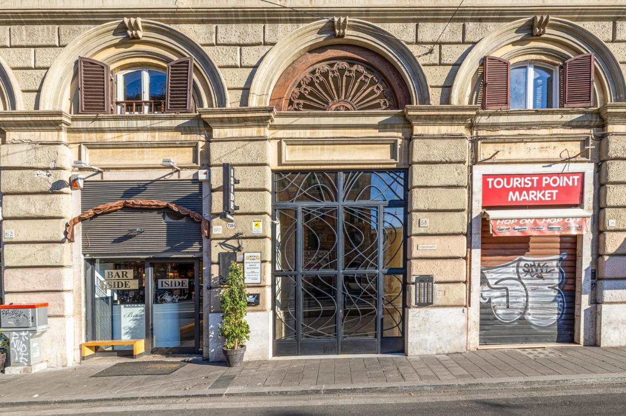 Luxury Stars In Rome - Andromeda Apartment In Colosseum المظهر الخارجي الصورة