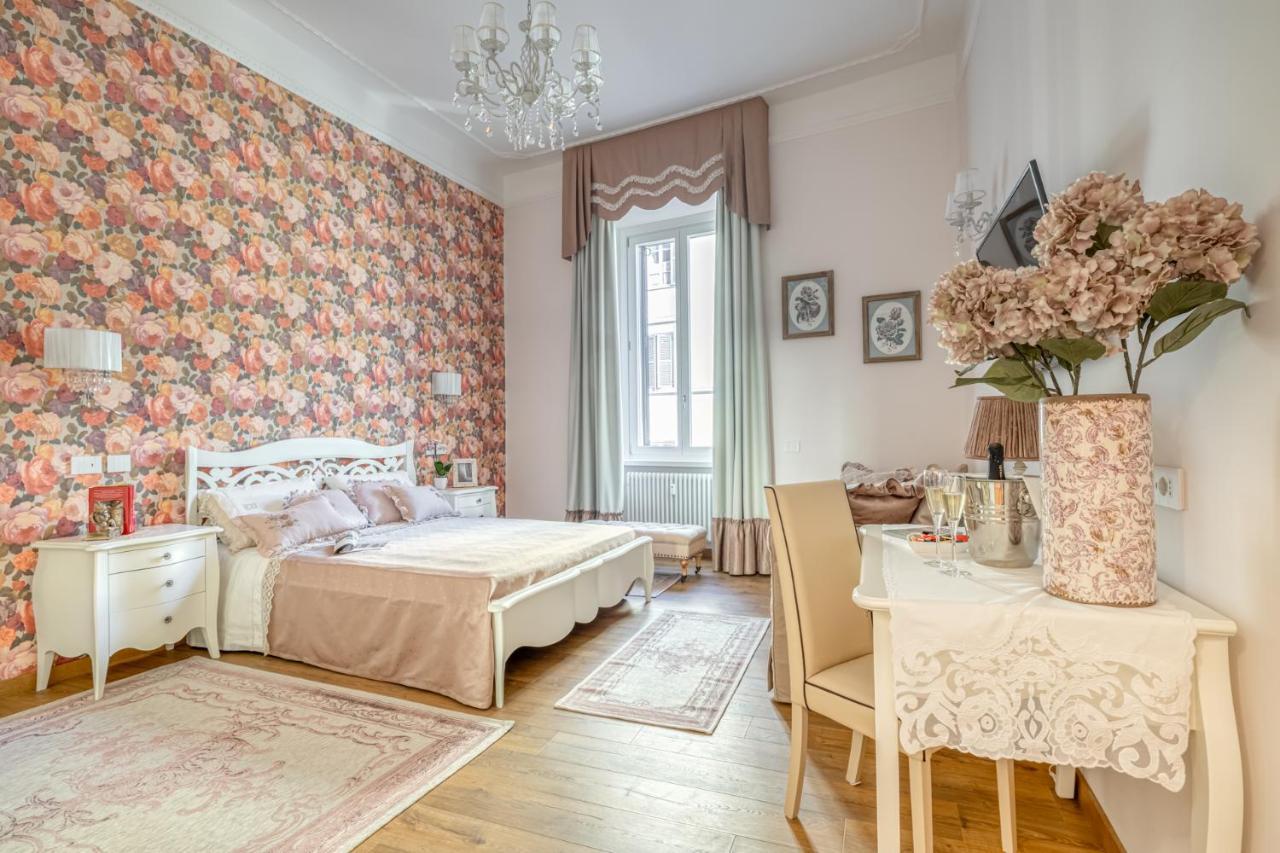 Luxury Stars In Rome - Andromeda Apartment In Colosseum المظهر الخارجي الصورة