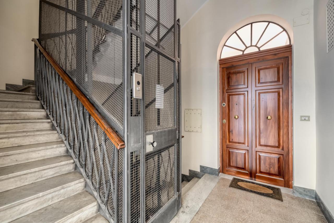 Luxury Stars In Rome - Andromeda Apartment In Colosseum المظهر الخارجي الصورة